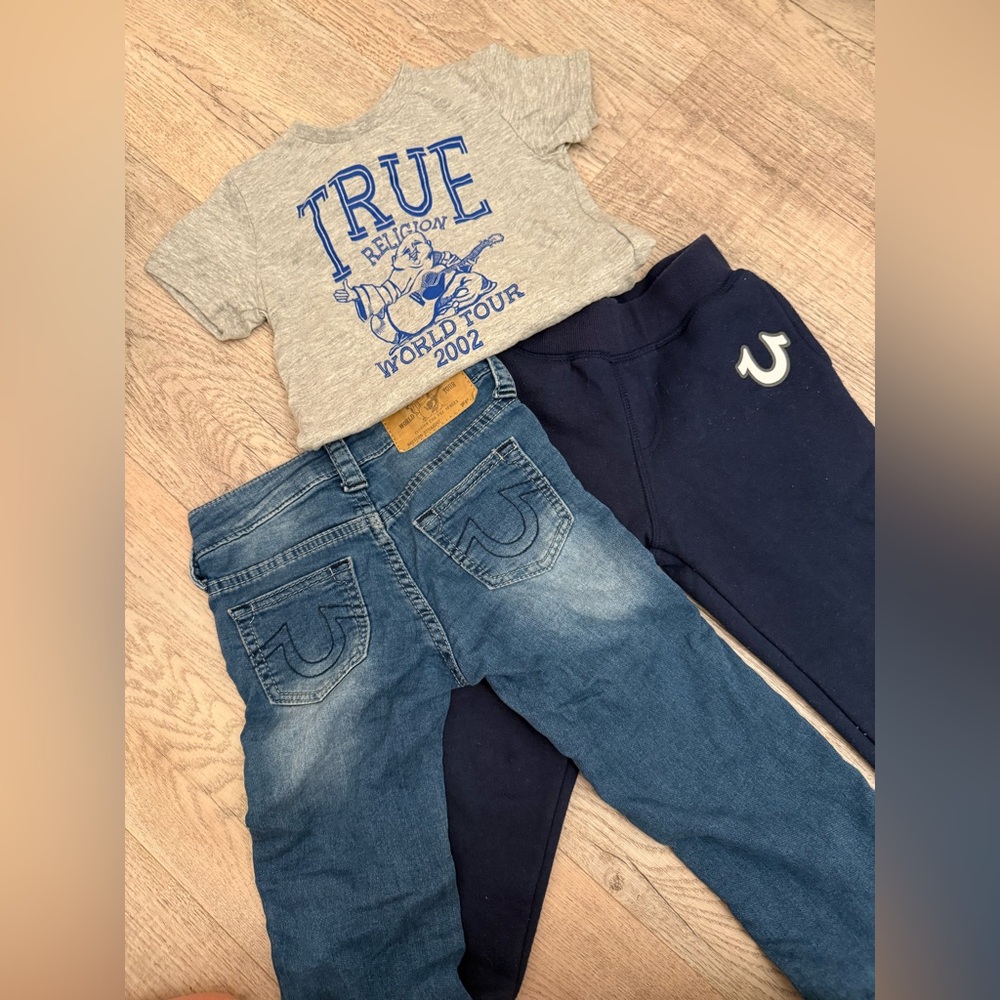 🦈TRUE RELIGION🦈